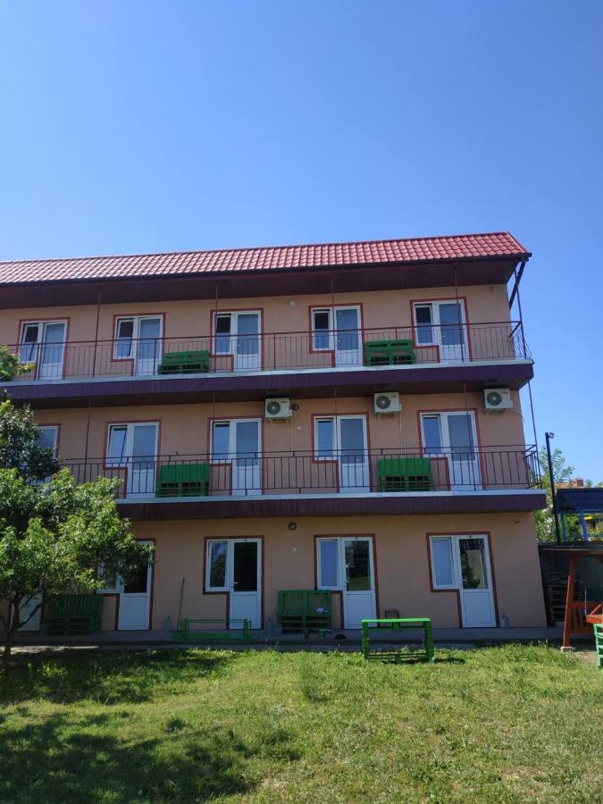 Hotel Monte Karlo Salisnyj Port Exterior foto